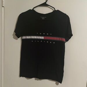 Black Tommy Hilfiger T shirt/Top/Blouse Size Small